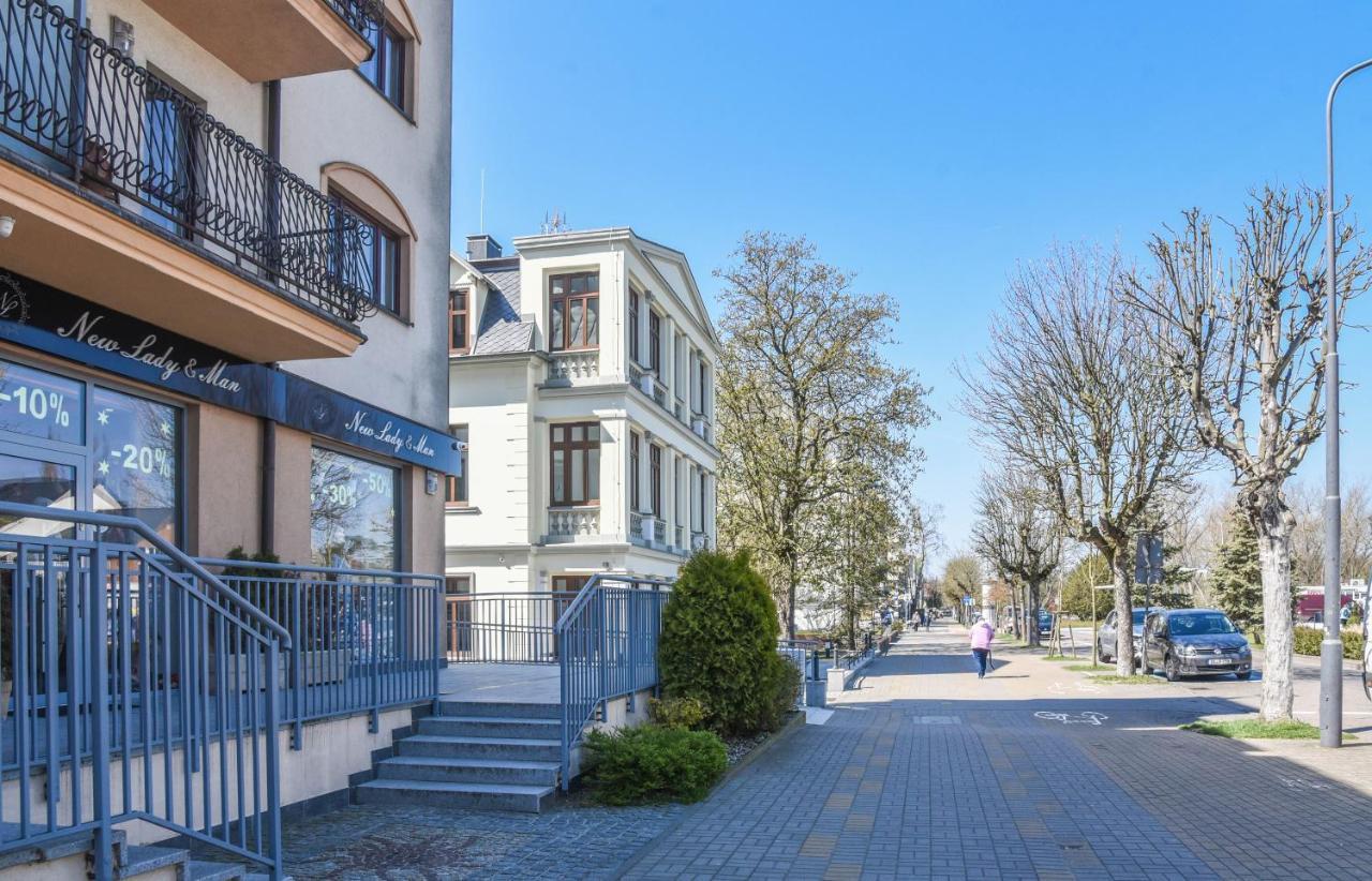 Apartamenty Bryza - Osiedle Zeromskiego 27 - Promenada Swinoujscie Dış mekan fotoğraf
